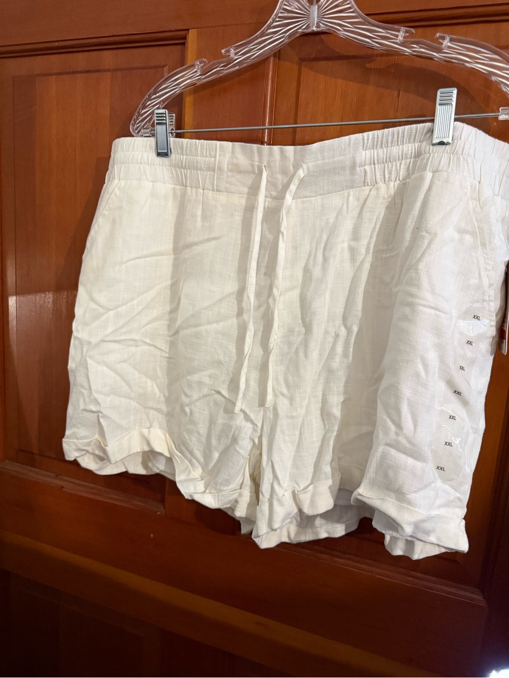 Como Vintage White Ruffle Hem Linen-Blend Shorts